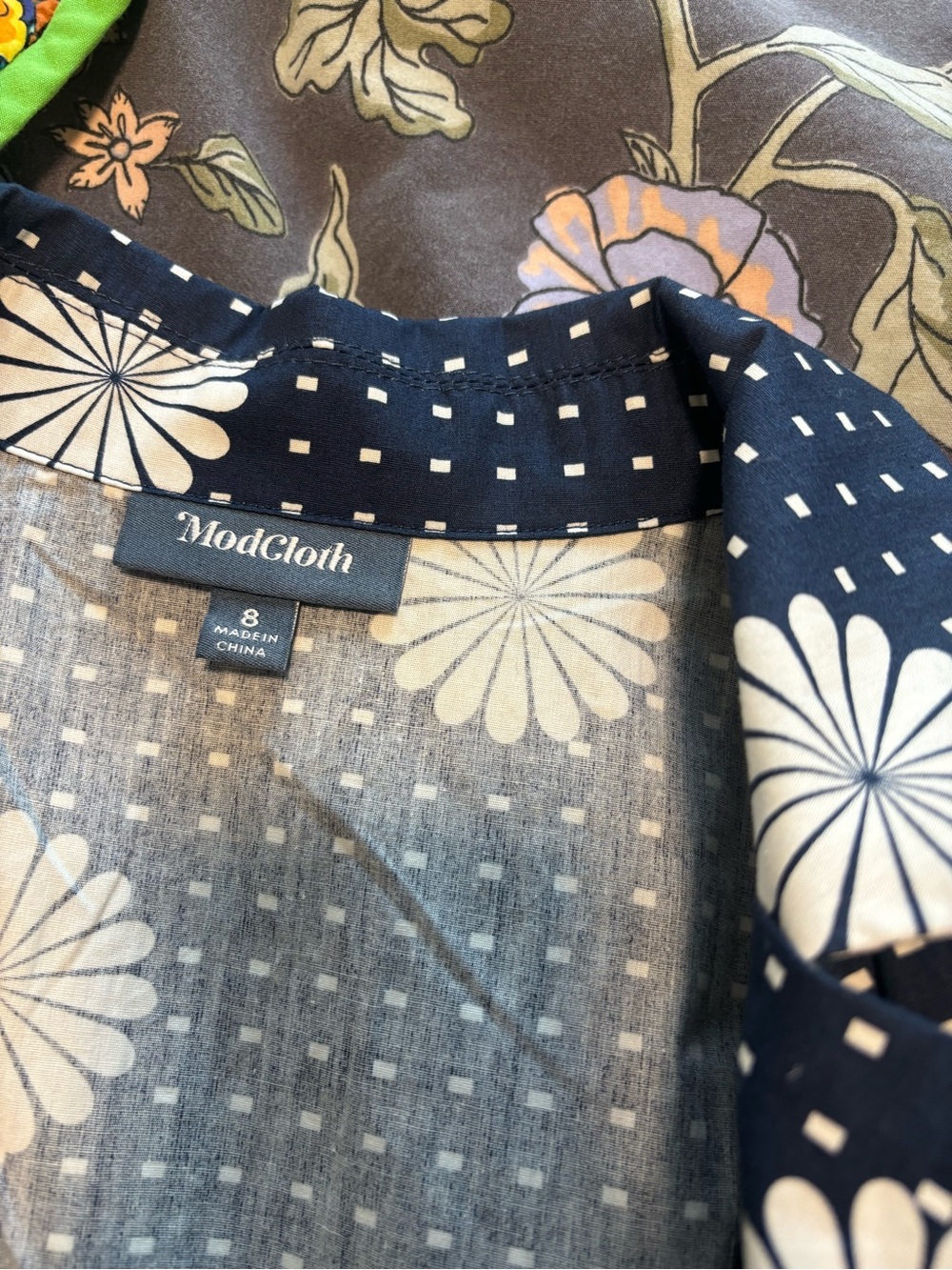 ModCloth Navy and White Sleeveless Floral Shirt Dress with Tie Waist - Picture 3 of 4